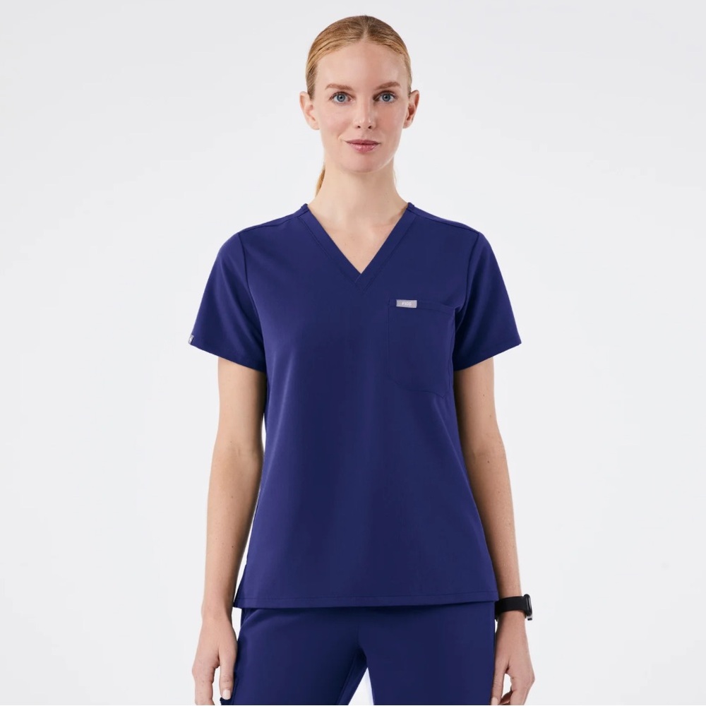 Figs Catarina one pocket scrub top women’s nurse scrubs navy blue Size XL - Picture 2 of 11